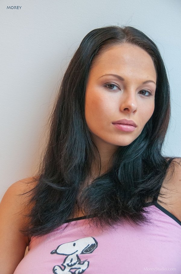 Диана, 18